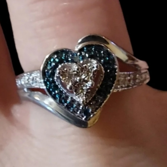 Genuine Diamonds & Blue Diamonds Ring in Sterling Silver 925 Size 7 - Picture 4 of 8